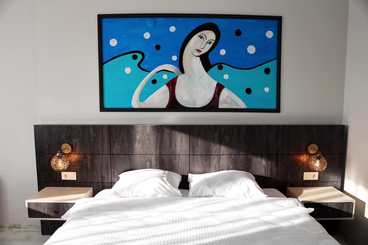 Sar-Per Hotel أديرني المظهر الخارجي الصورة