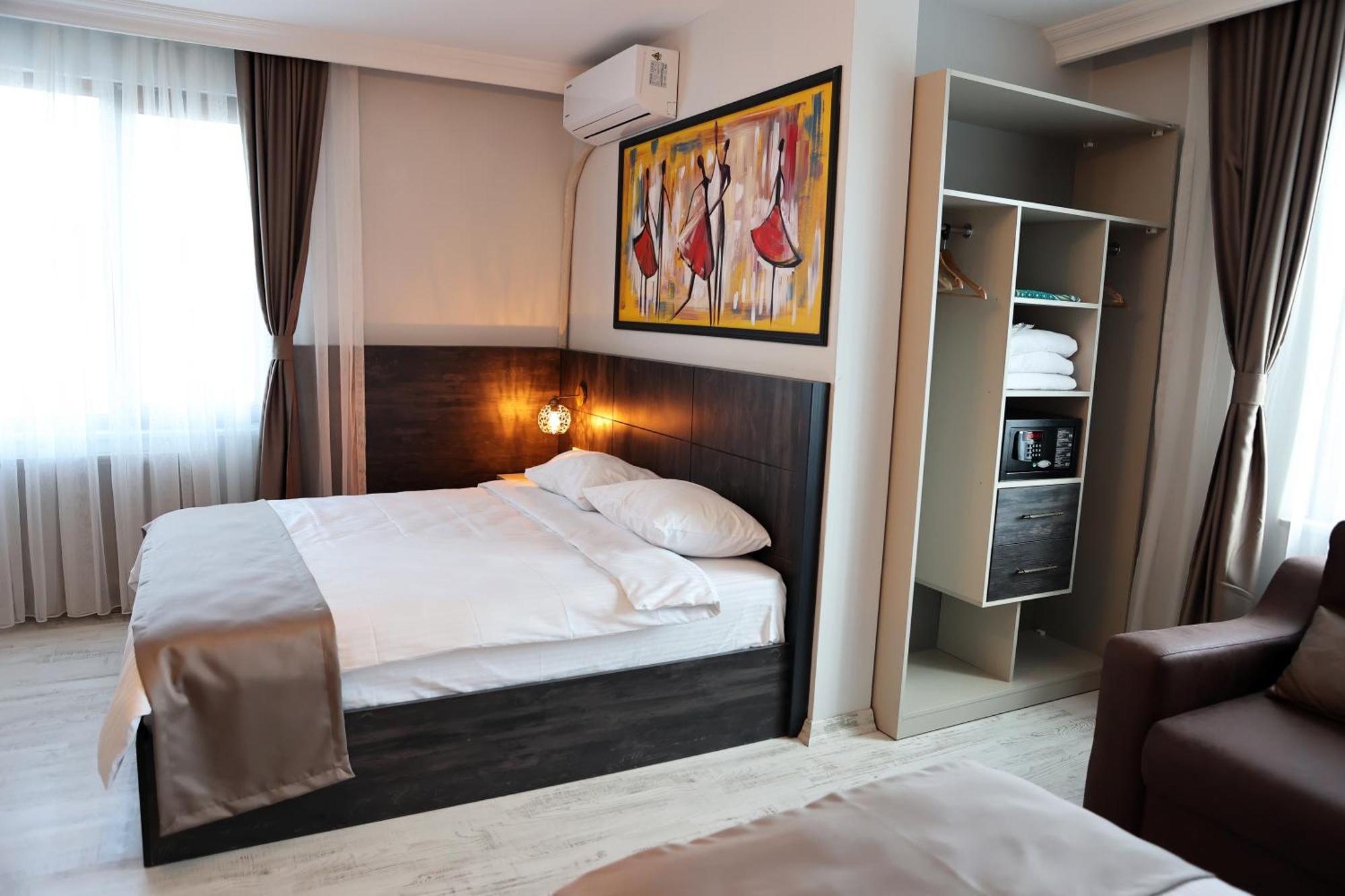 Sar-Per Hotel أديرني المظهر الخارجي الصورة