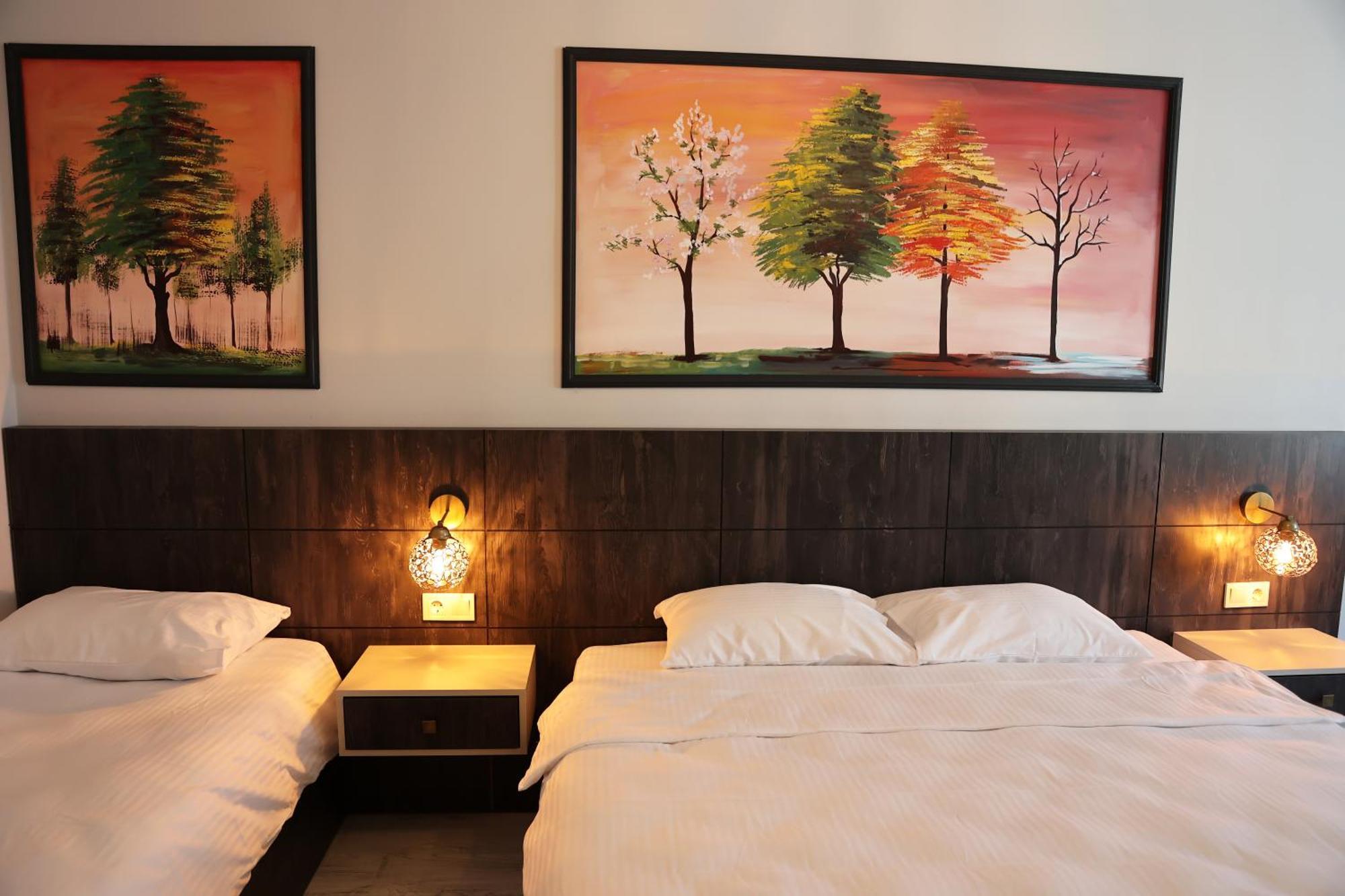 Sar-Per Hotel أديرني المظهر الخارجي الصورة