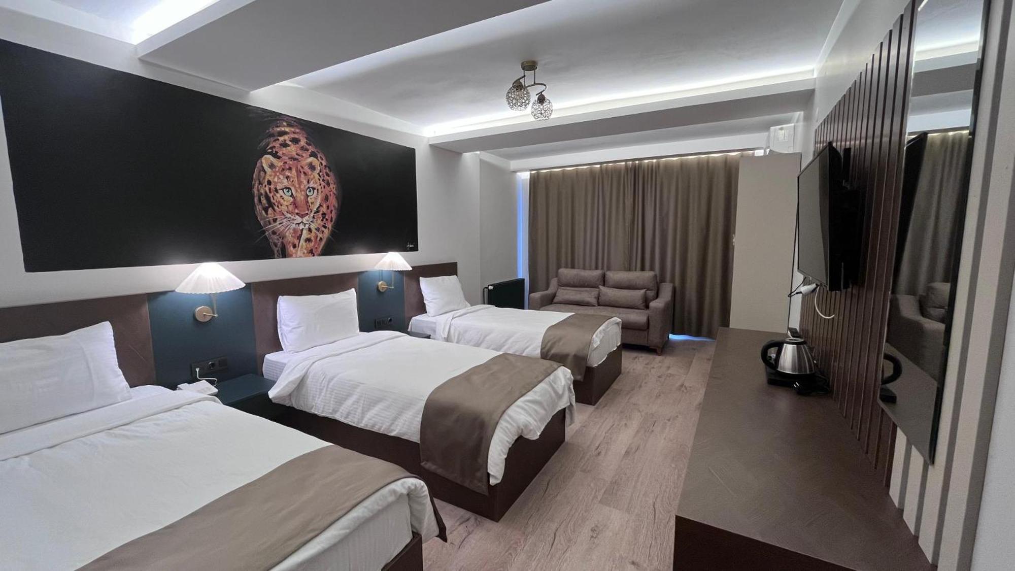 Sar-Per Hotel أديرني المظهر الخارجي الصورة